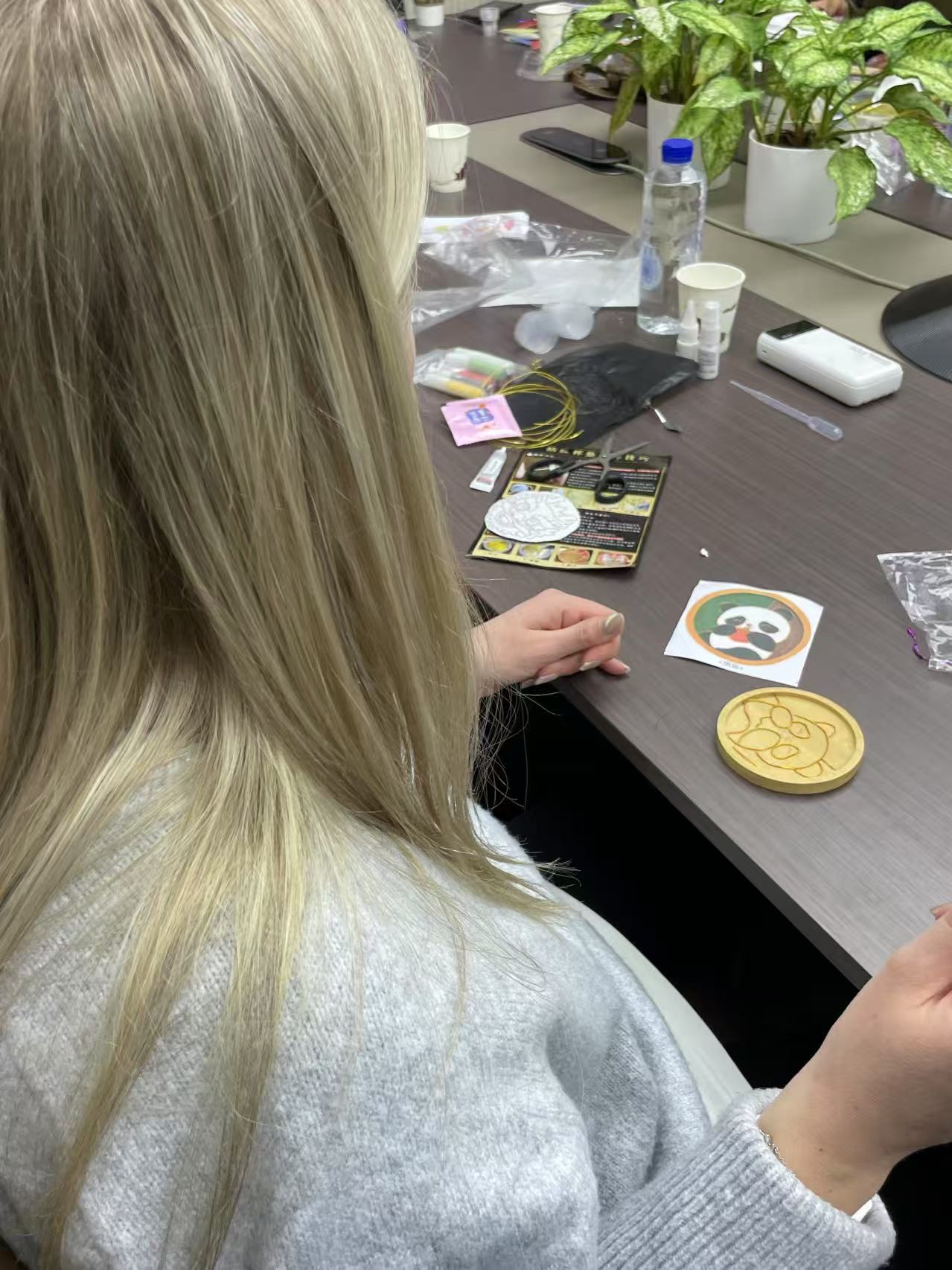 Cloisonne craft activity